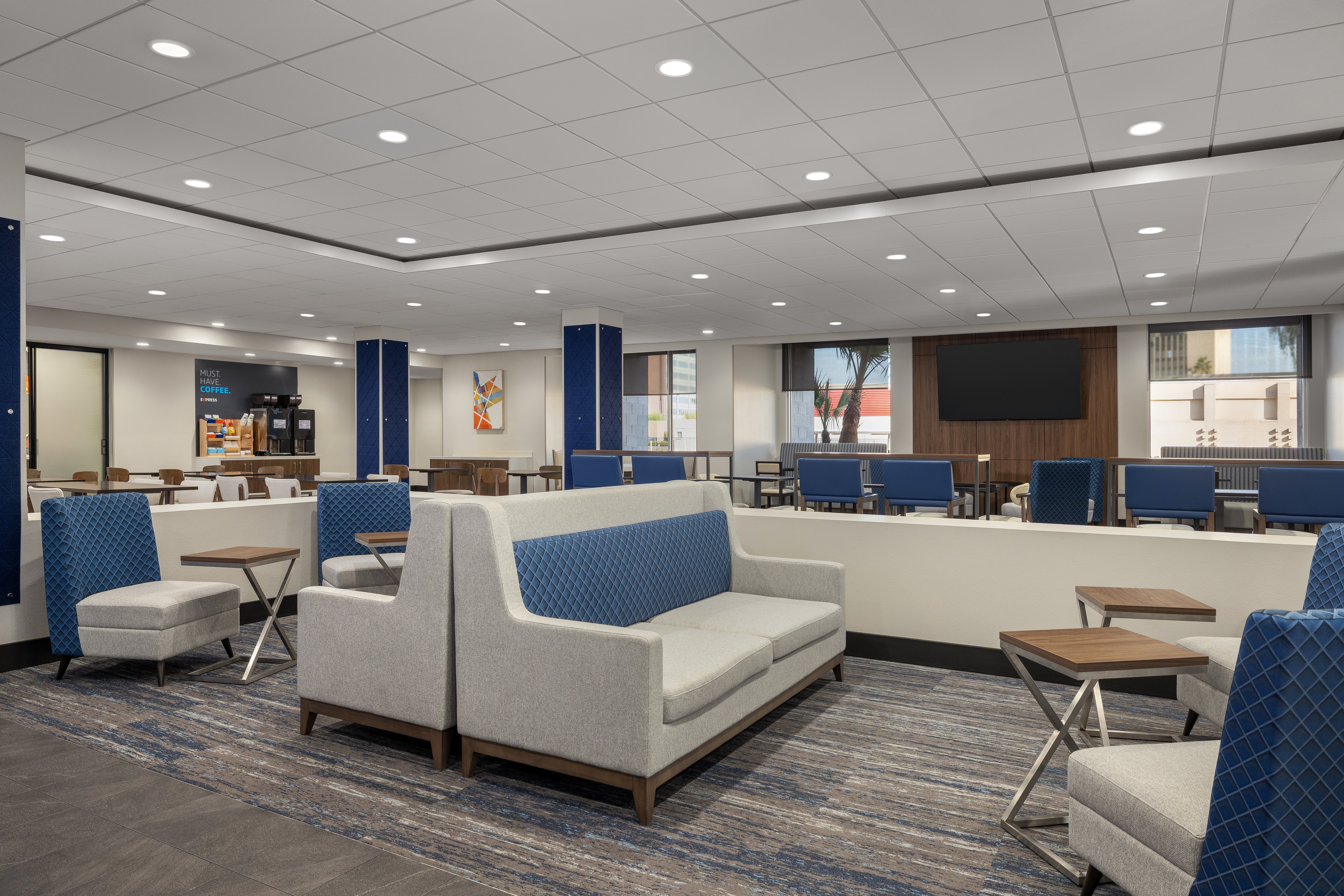 Holiday Inn Express & Suites Phoenix - Midtown 29/54