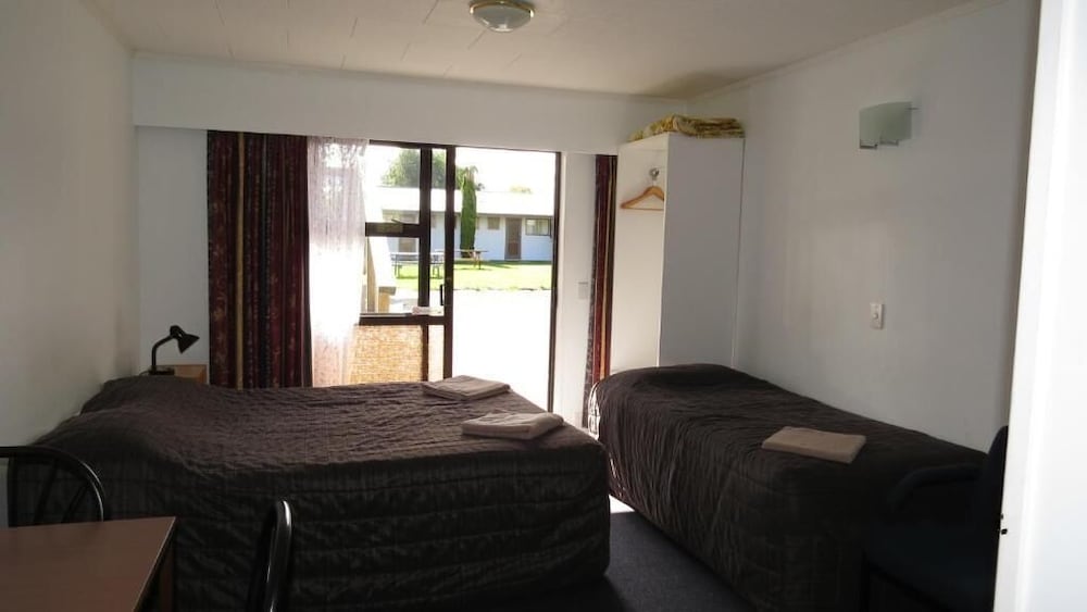 OHAKUNE COURT MOTEL 26/71