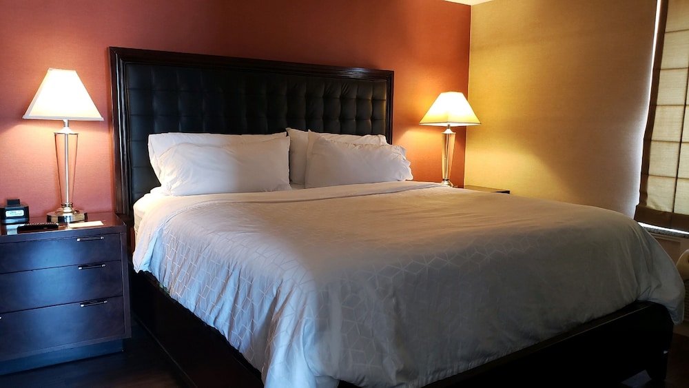 HOLIDAY INN WILLIAMSPORT 9/52