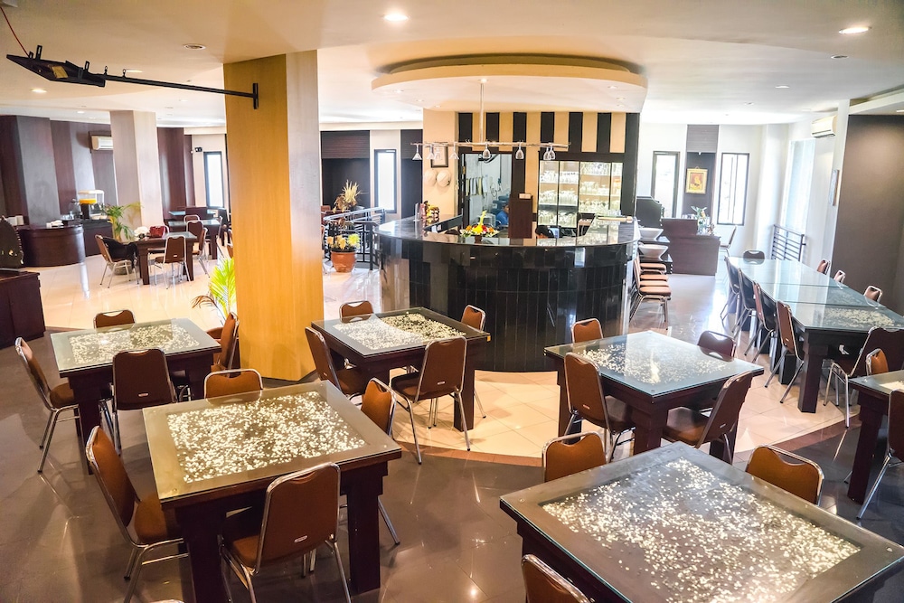 Puri Ayu Hotel 30/40