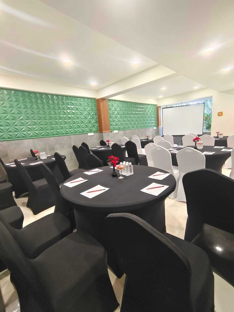 Grand Continent Anjuna A Sarovar Portico Affiliate Hotel 43/60