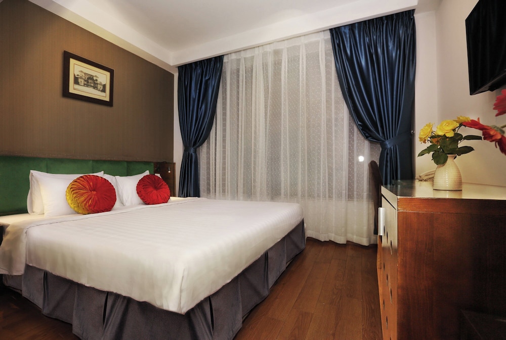 Aviary Hanoi Hotel and Travel 12/41