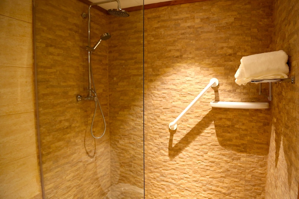 Nega Bonger Hotel photo3