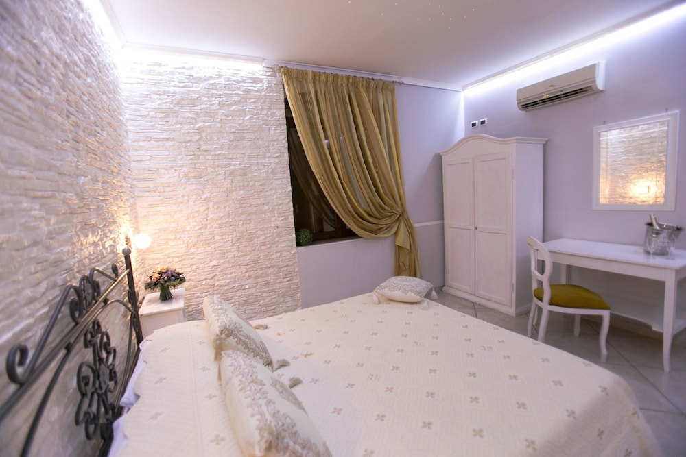 Hotel La Fenice 35/42