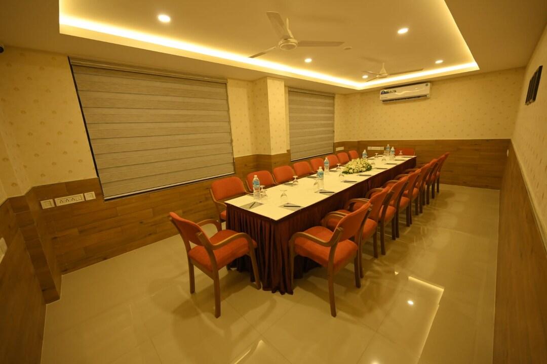 Hotel Kabani International Muvattupuzha 21/22