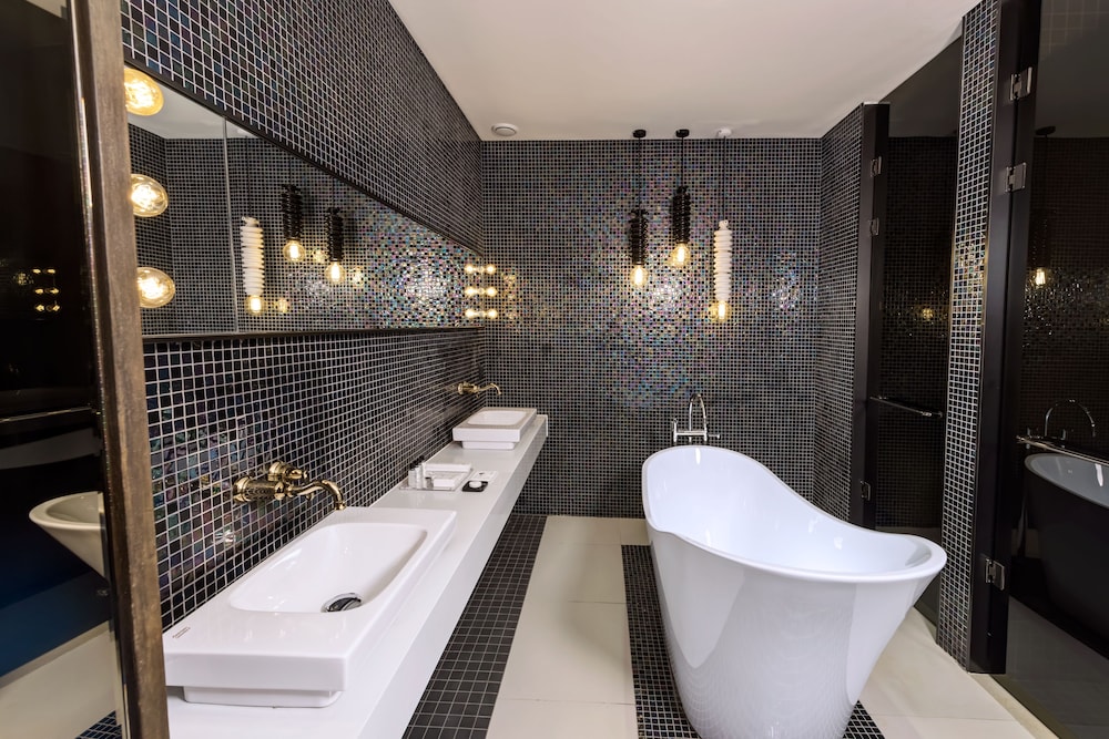 HOTEL THE DESIGNERS KONDAE 66/71