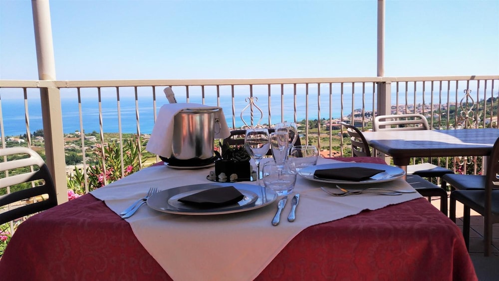 HOTEL ORRIZONTE BLU 28/47