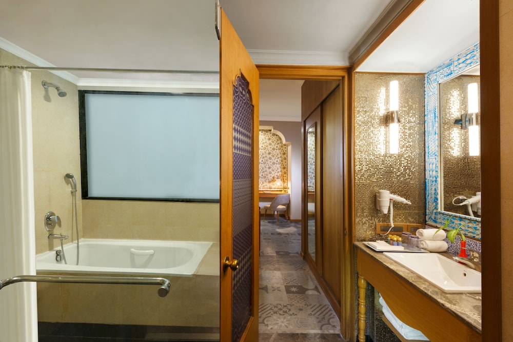 Heritage Village Resort and Spa Manesar 23/87