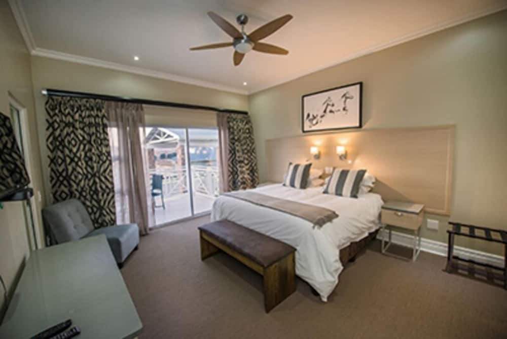 4 Bedrooms, Luxury, House, 4 Beds, 2 King Beds