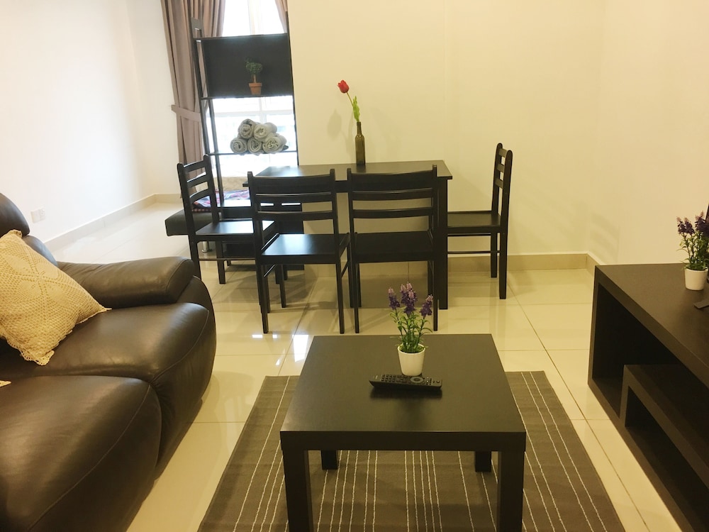 Merlene Suites at Mansion One 33/50