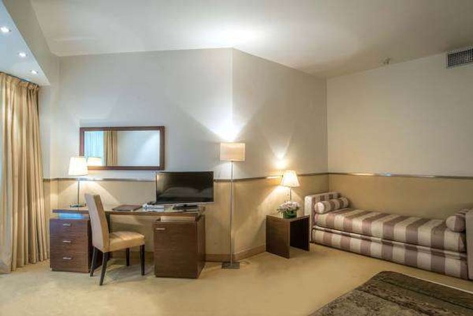 Mini Palace Hotel 38/64