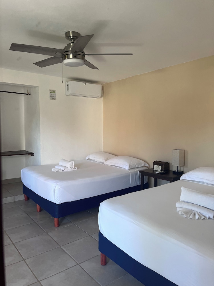 La Diosa Kali Beach Front Hotel 50/50