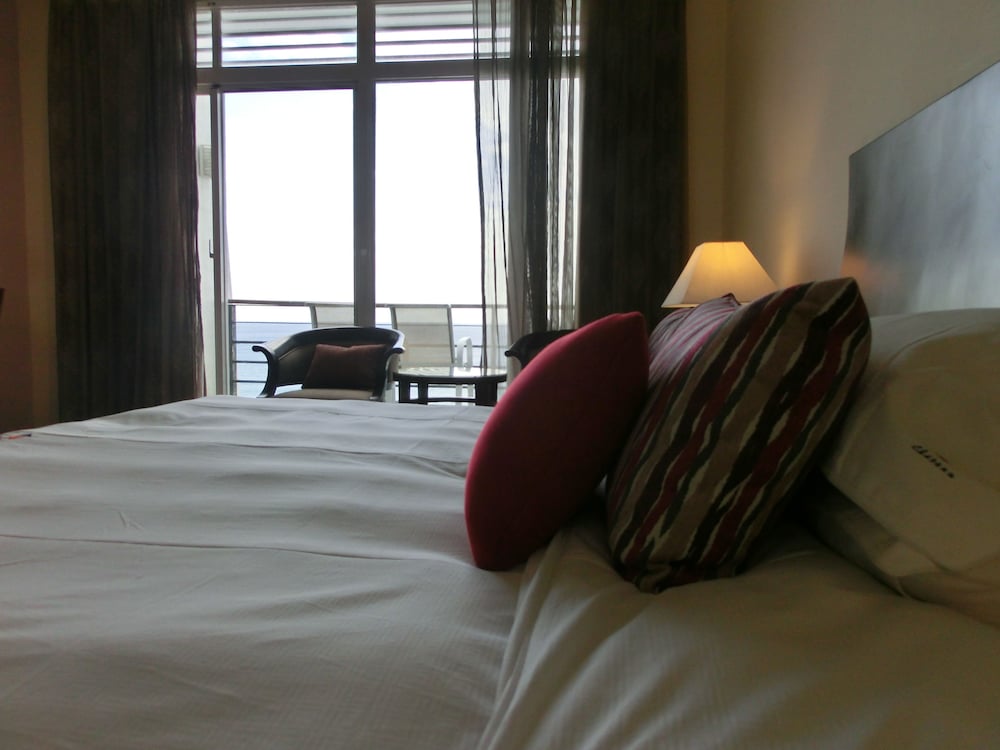Chateau Beach Resort 32/78