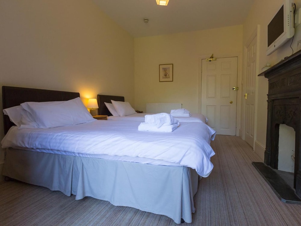 Hunters Inn 7/50