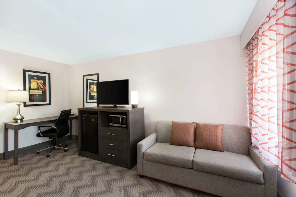 La Quinta Inn & Suites by Wyndham Goodlettsville - Nashville 43/58