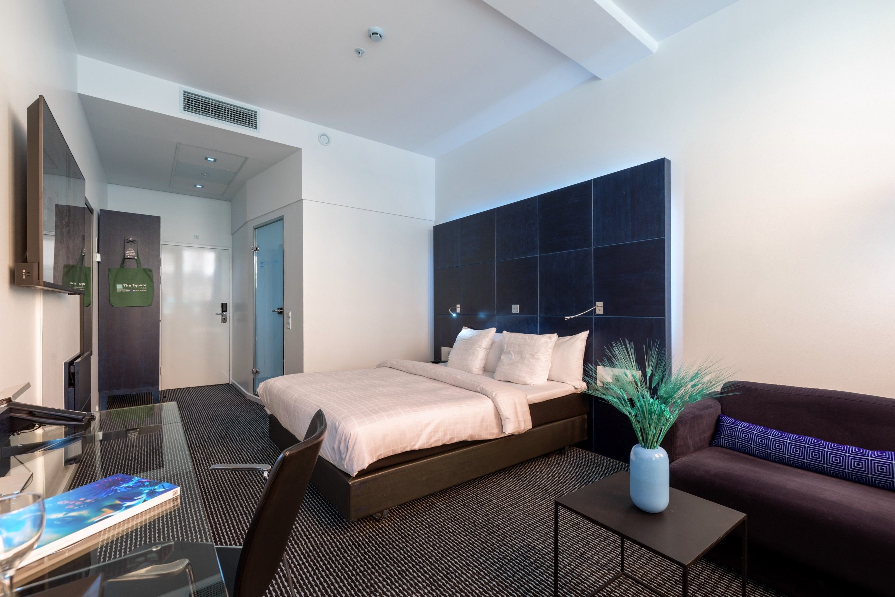 Square Hotel 16/43