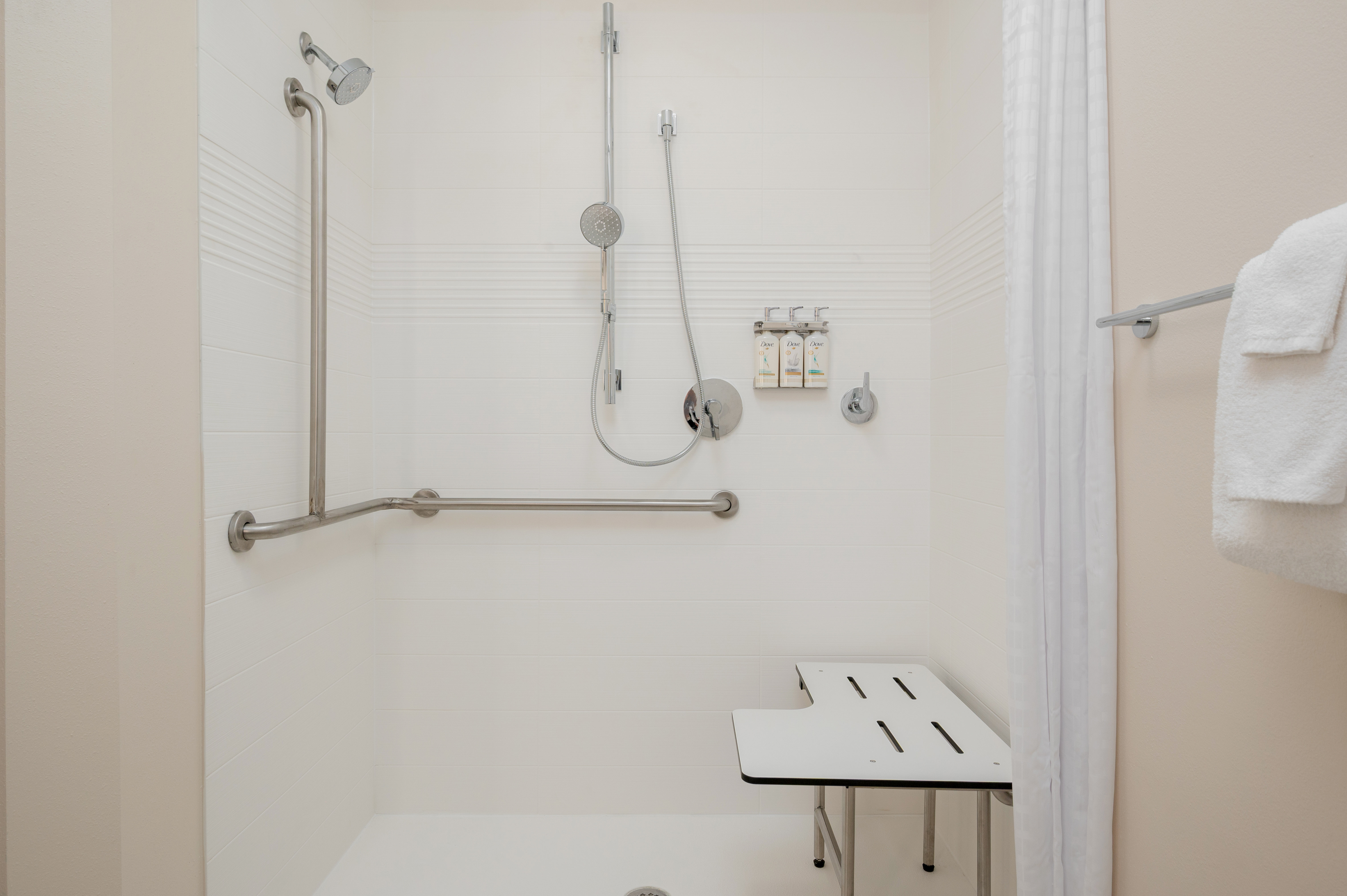 Studio, Suite, Queen Bed, Accessible