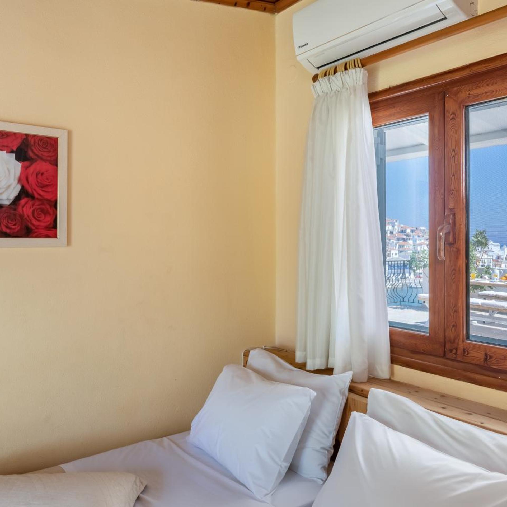 Regina Hotel 14/50