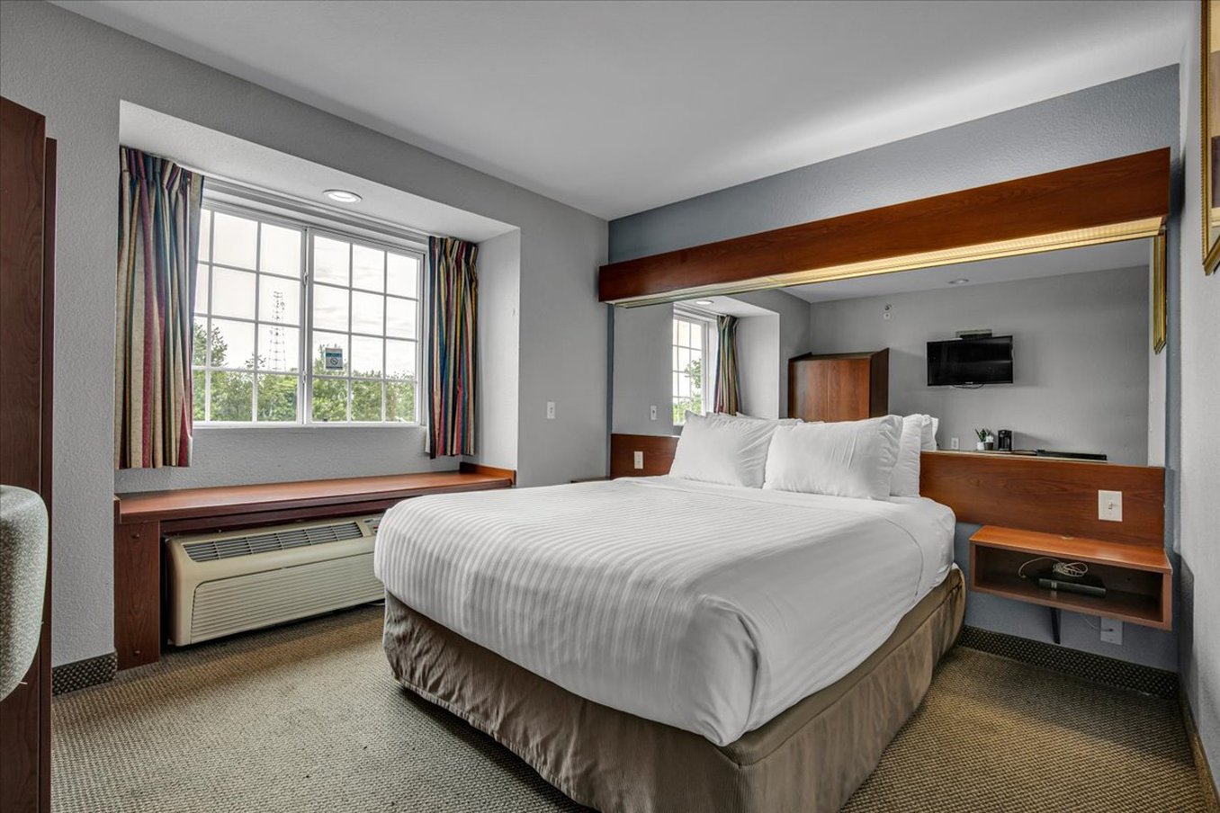 The Block Hotel 12/62