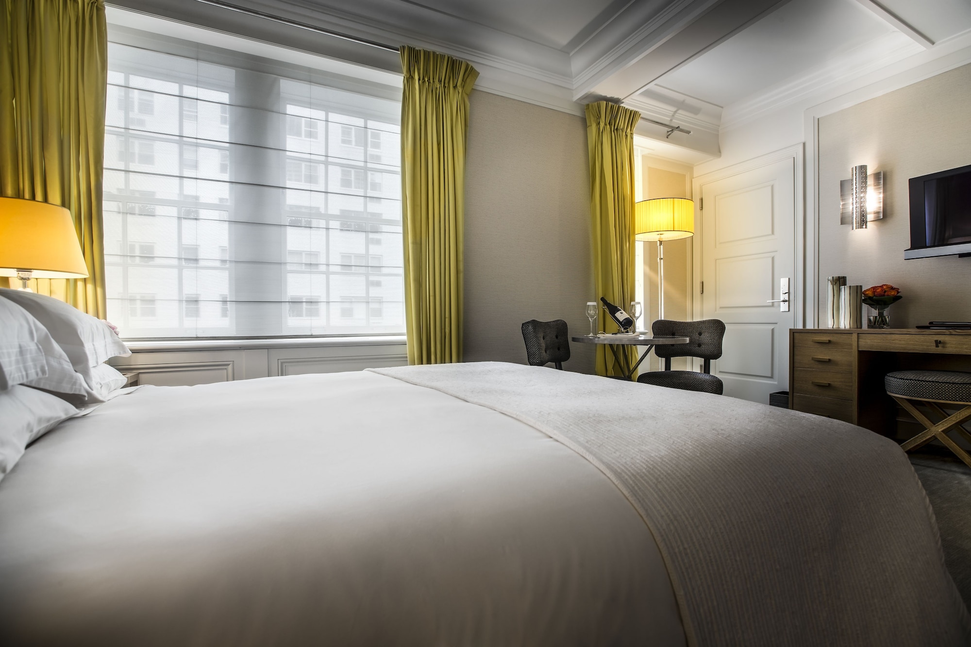 Madison, Queen Bed، The Mark Hotel 3/5