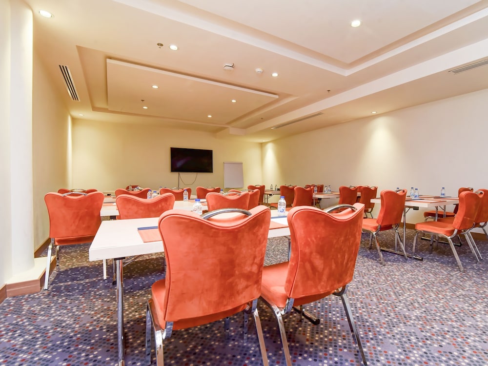 فندق مينا تبوك(Mena Hotel Tabuk) 37/42