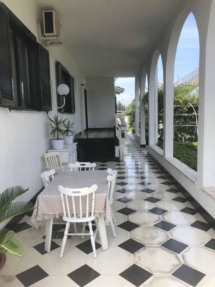 Villa Nicolaus 35/47