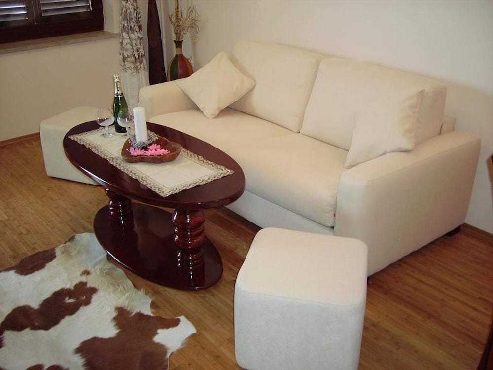 Villa Roses Apartments & Wellness 24/50