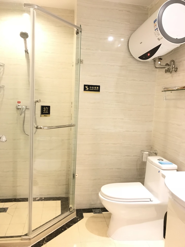 Xi'an Phoenix Holiday Hotel 27/30