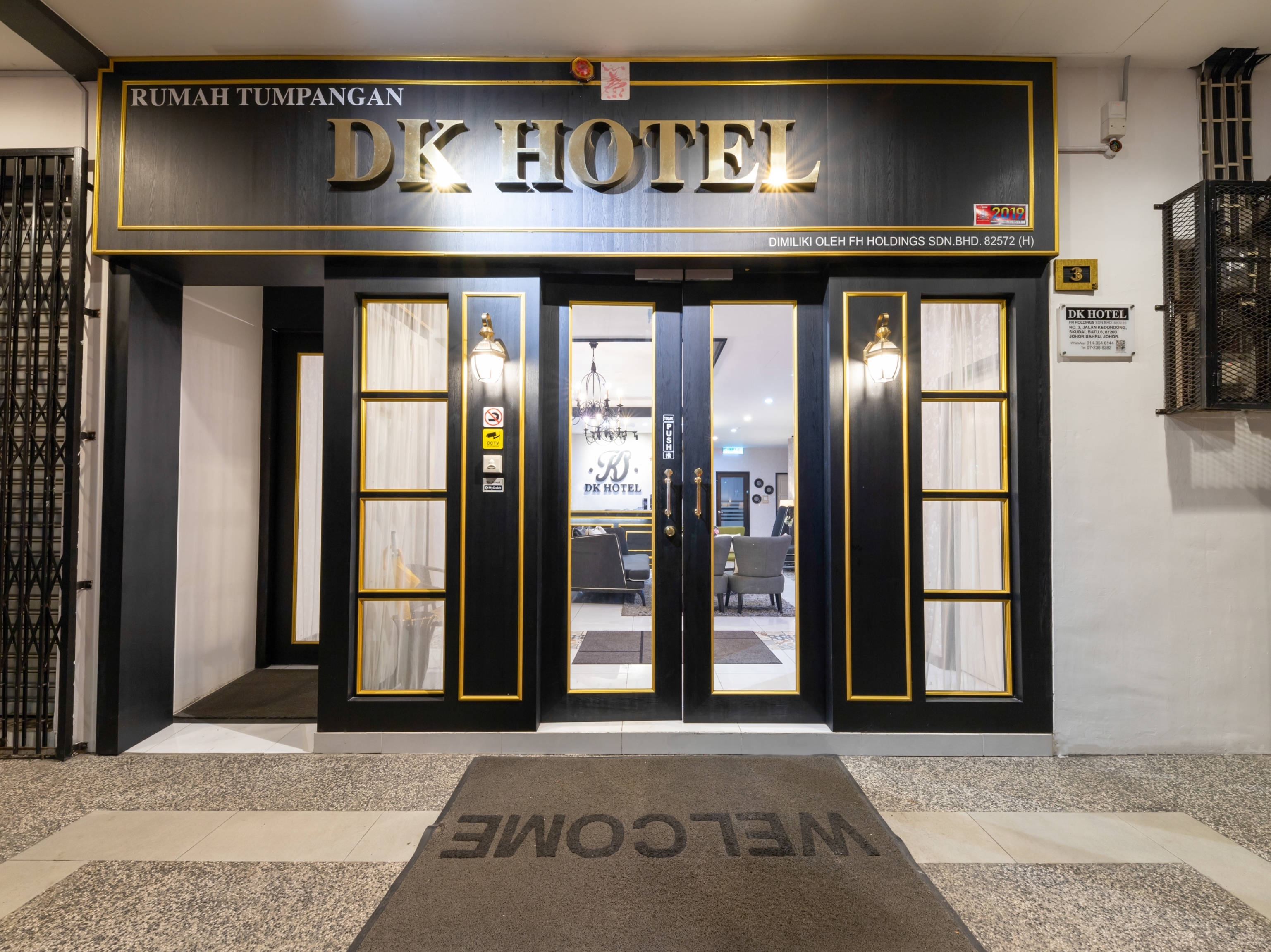 Dk Hotel 4/40