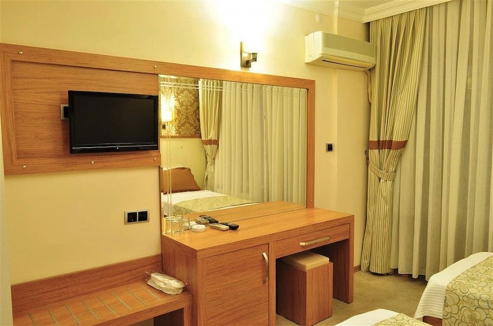 Assos Park Hotel 54/64