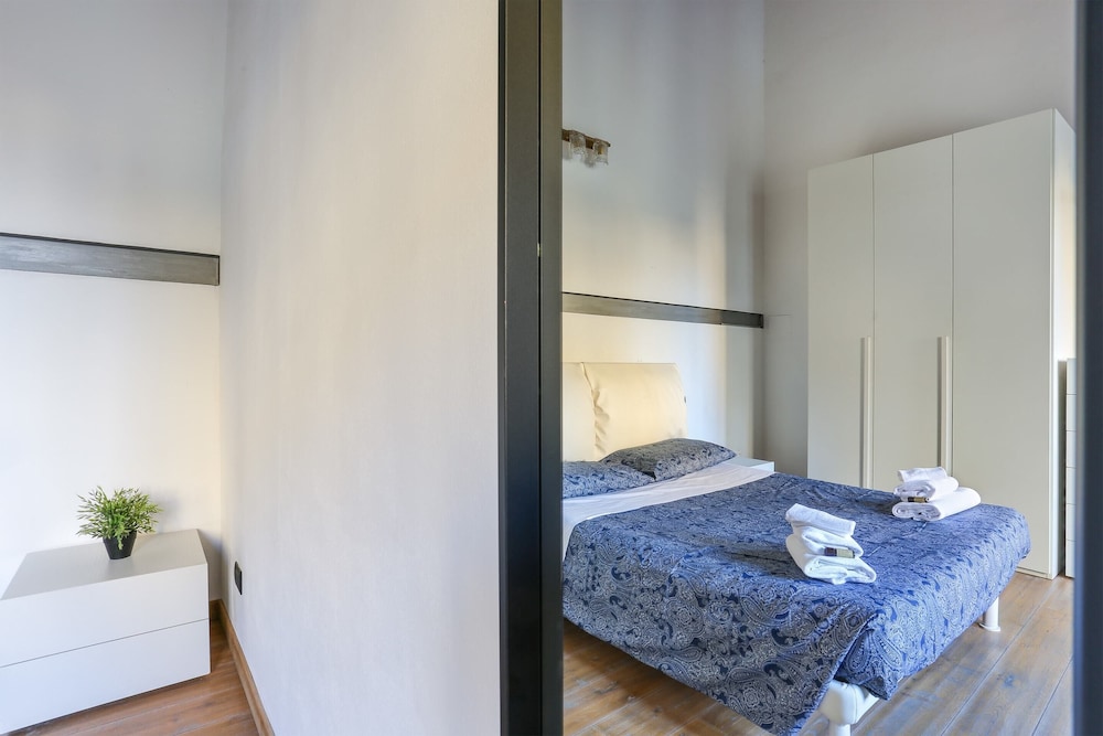 Uffizi Suite II in Florence-hosted by Sweetstay 5/15