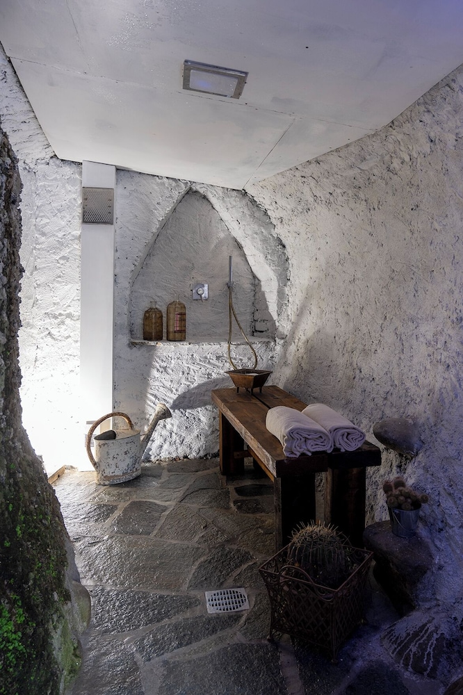 Hotel Tenimento Al Castello 18/50
