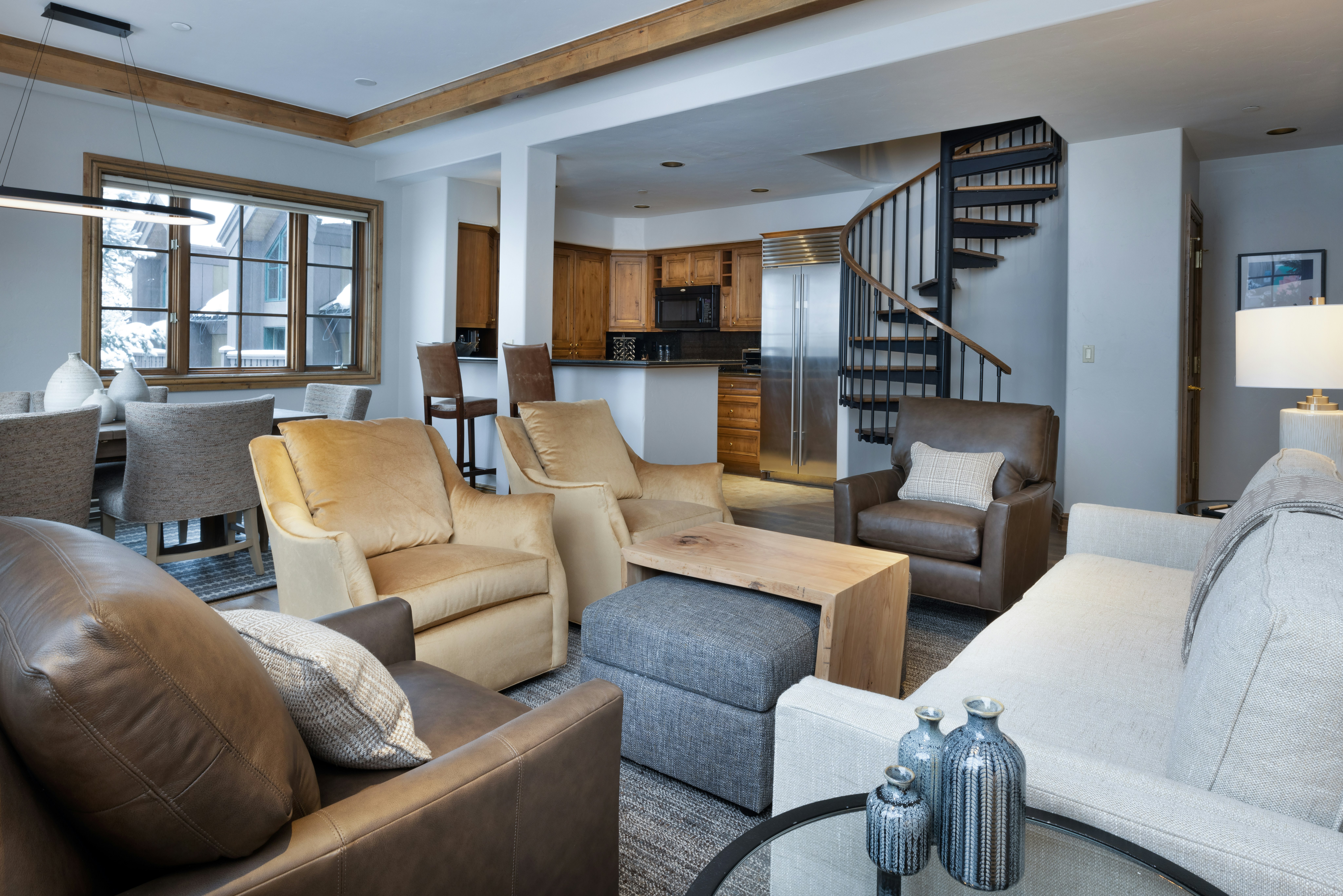 Gravity Haus Vail 33/50