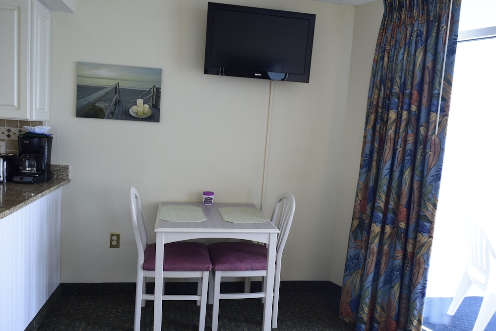 Sea Watch Resort 64/77