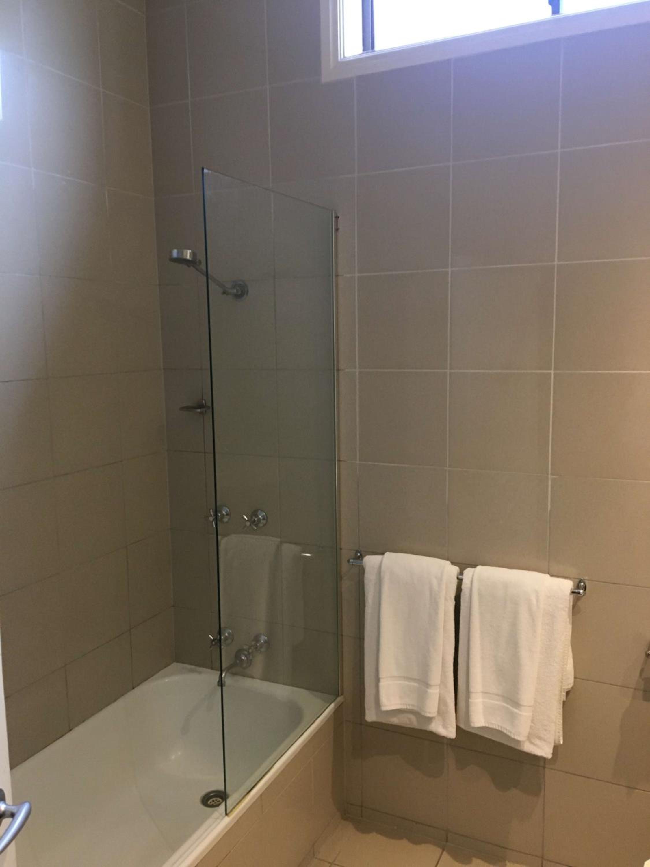 غرفة قياسية بسرير كينج، Best Western the Tudor Box Hill 2/2