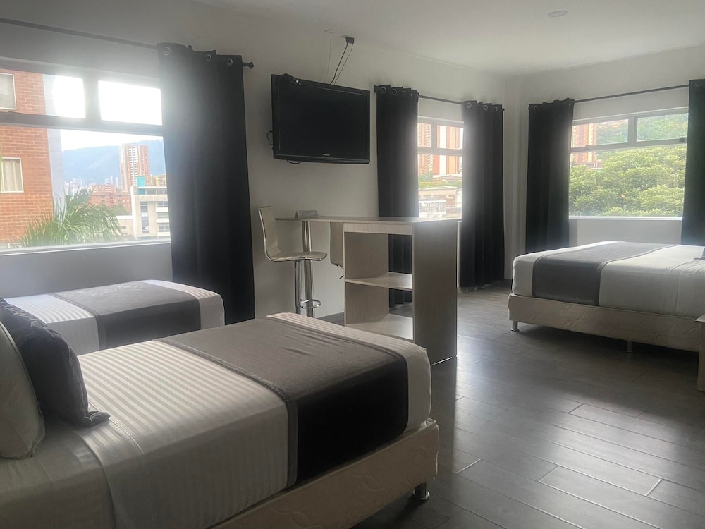 Hotel Porton Sabaneta 35/50