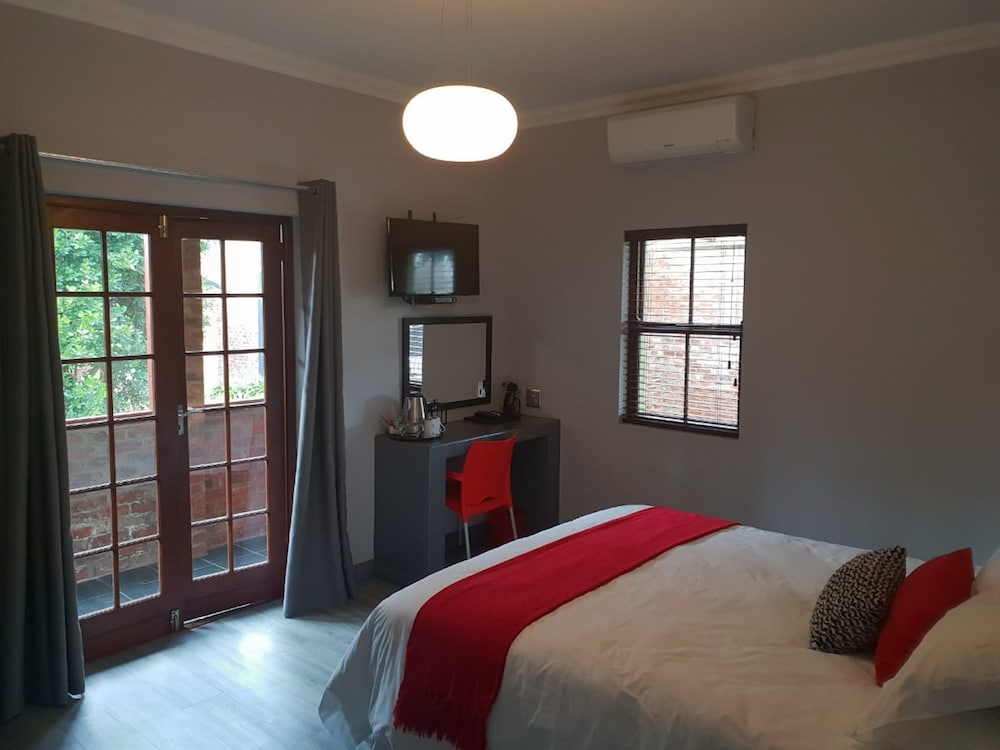 Port Del Mar Luxury Guesthouse 6/50