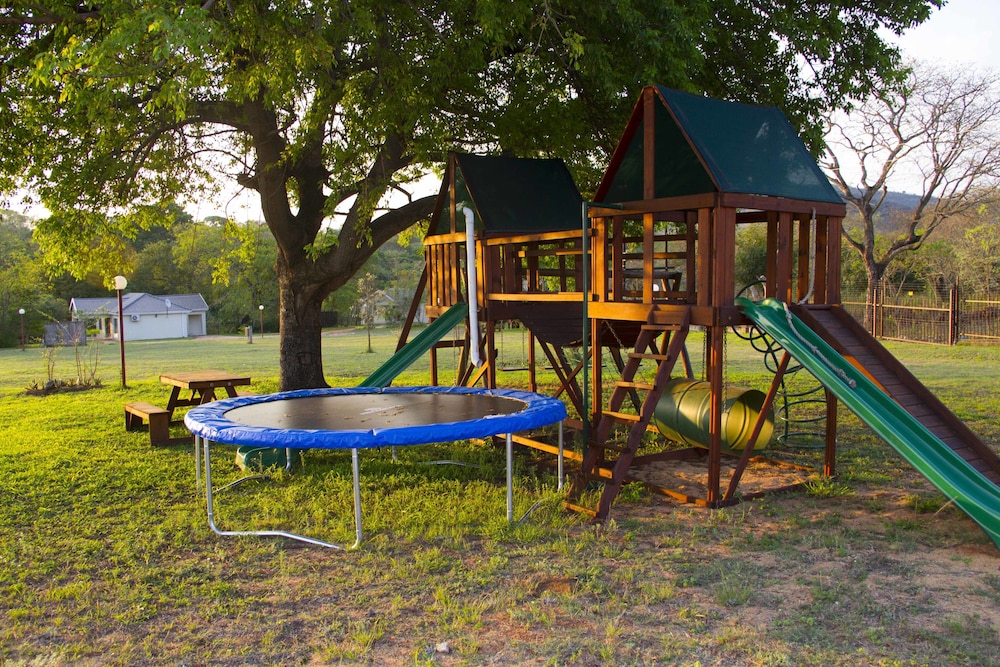 Sand River Cottages 25/45