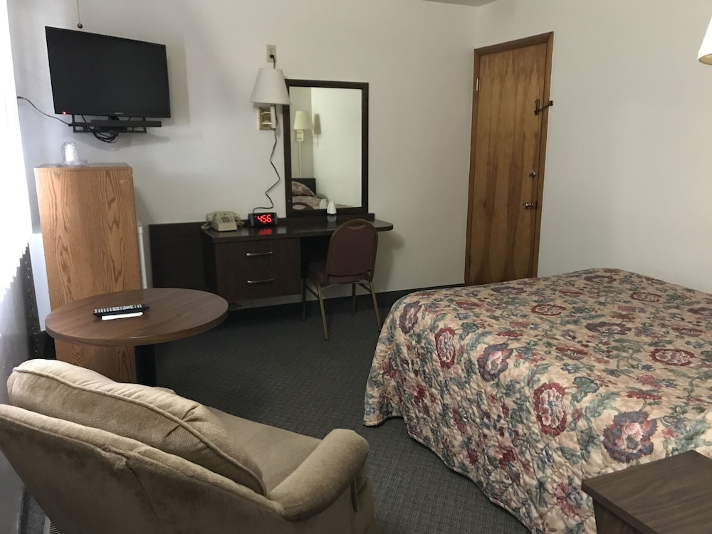 Motel Grand 33/56