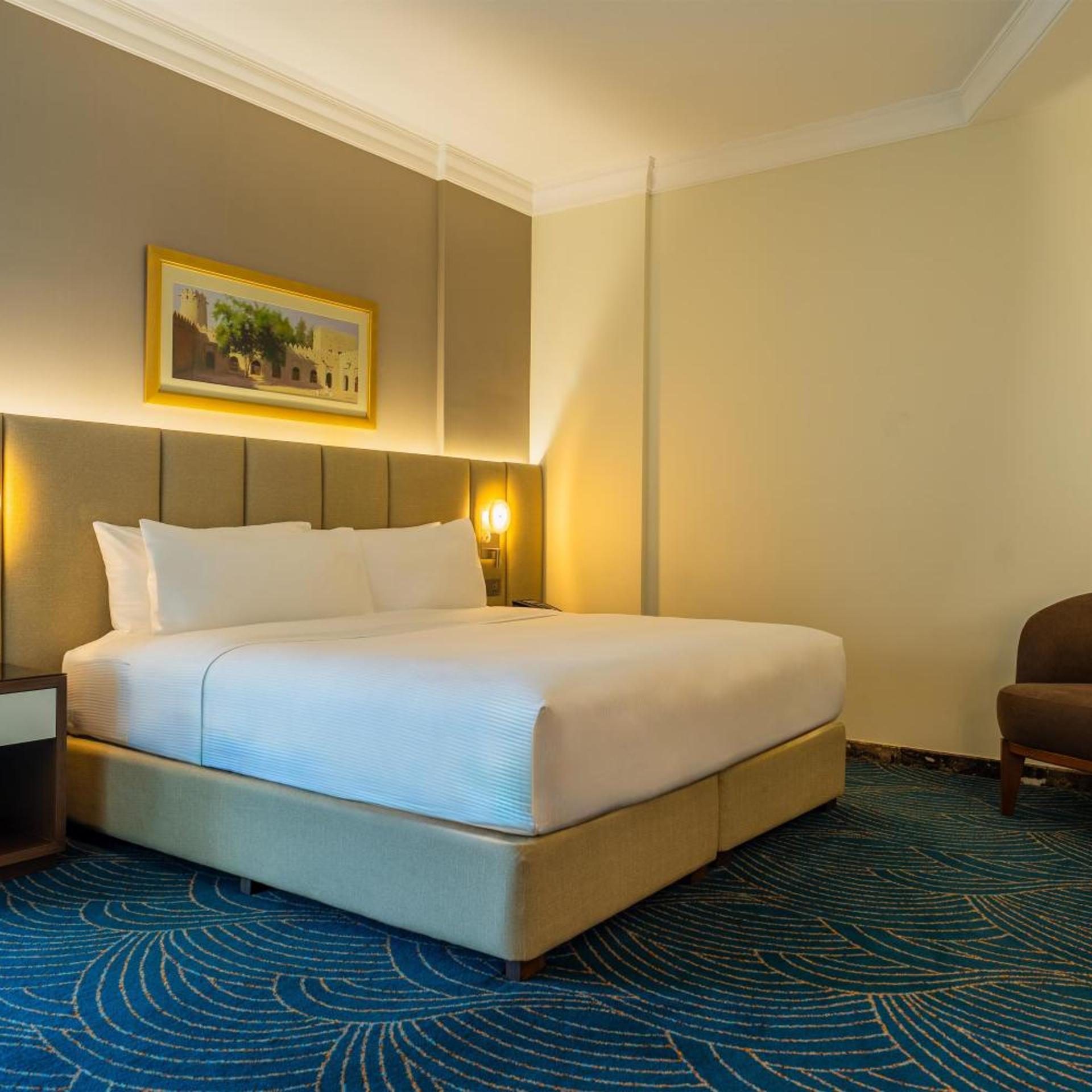 King 1BR Suite with Balcony