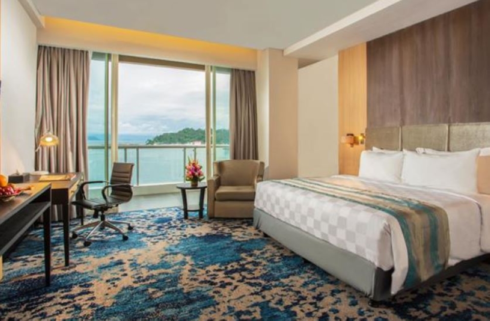 Grand, Deluxe, Double or Twin Bed