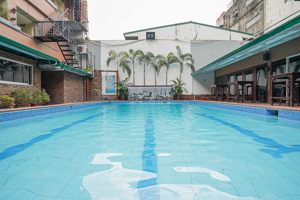 Arzo Hotel Manila 20/23