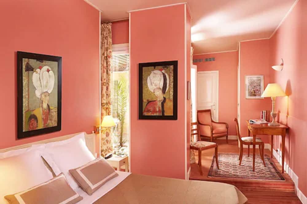 Relais Du Louvre 41/46