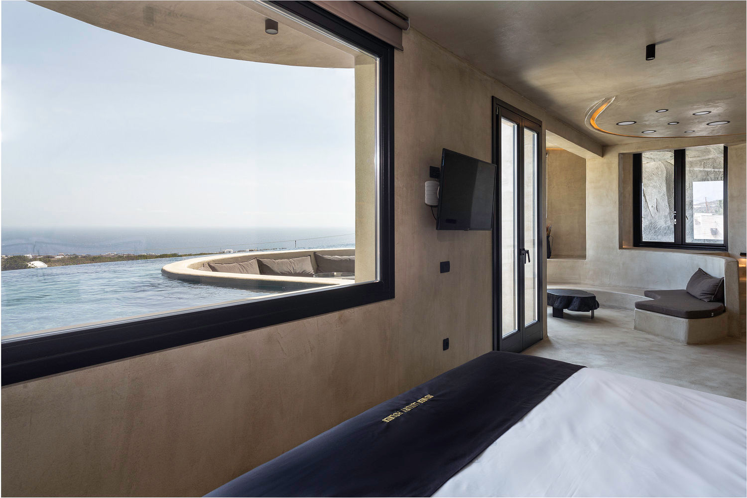 Senses Luxury Houses 17/106