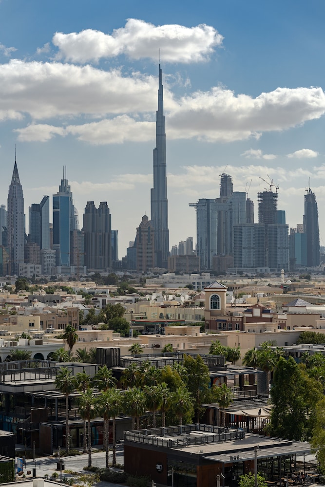 Hyatt Centric Jumeirah Dubai 48/50