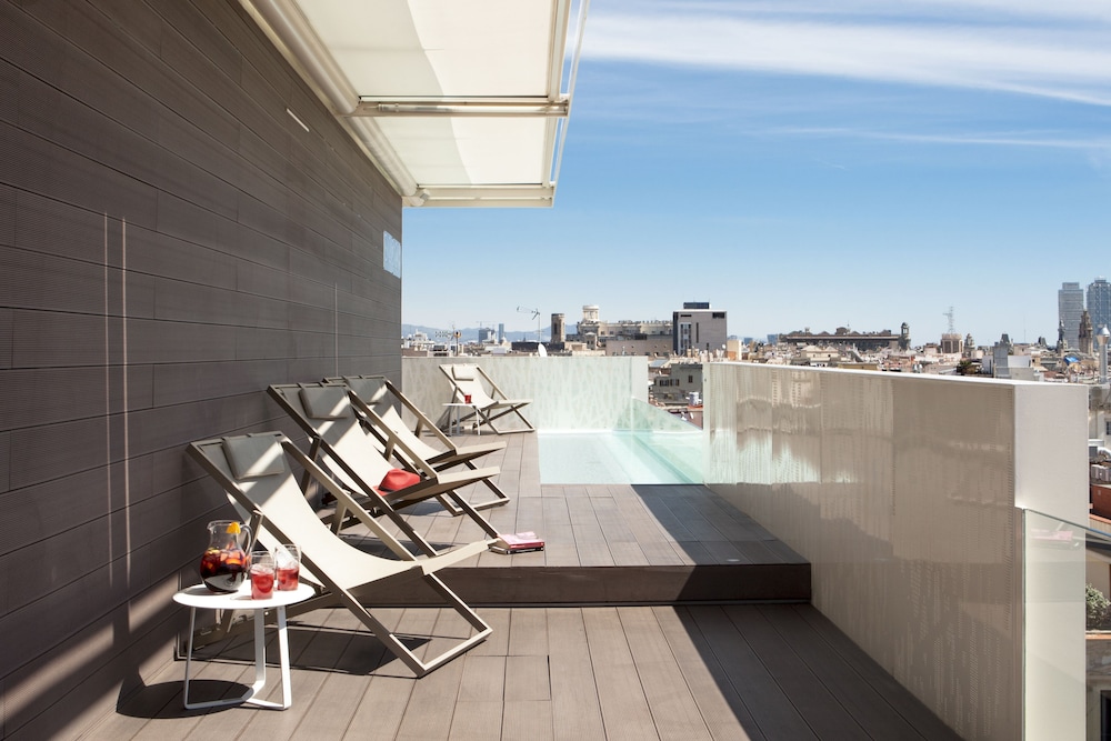 Hotel Gaudi 36/54