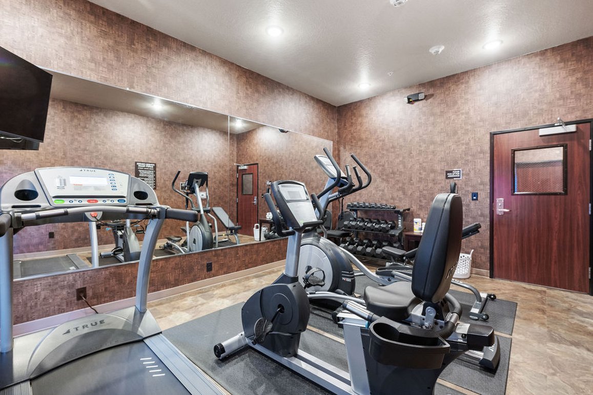 Cobblestone Hotel & Suites - Mosinee 9/23