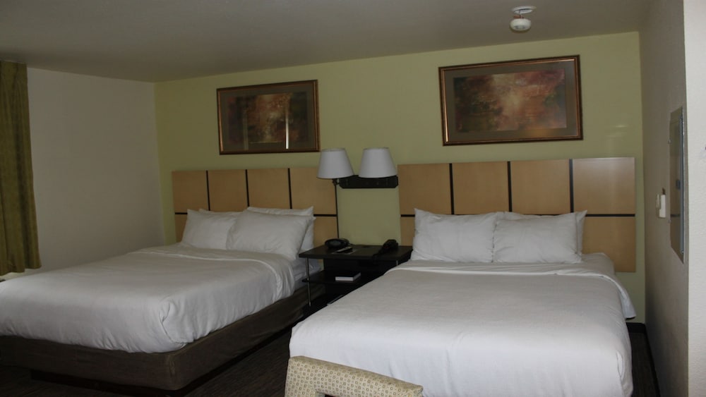 Candlewood Suites Tulsa 19/54