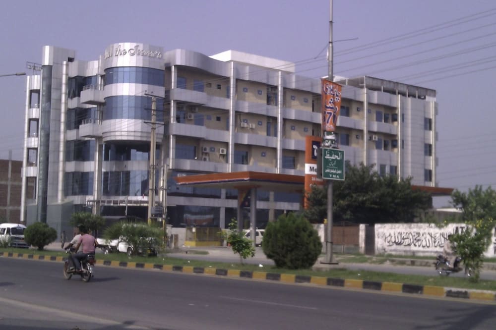 Hotel The Jeevens 3/32