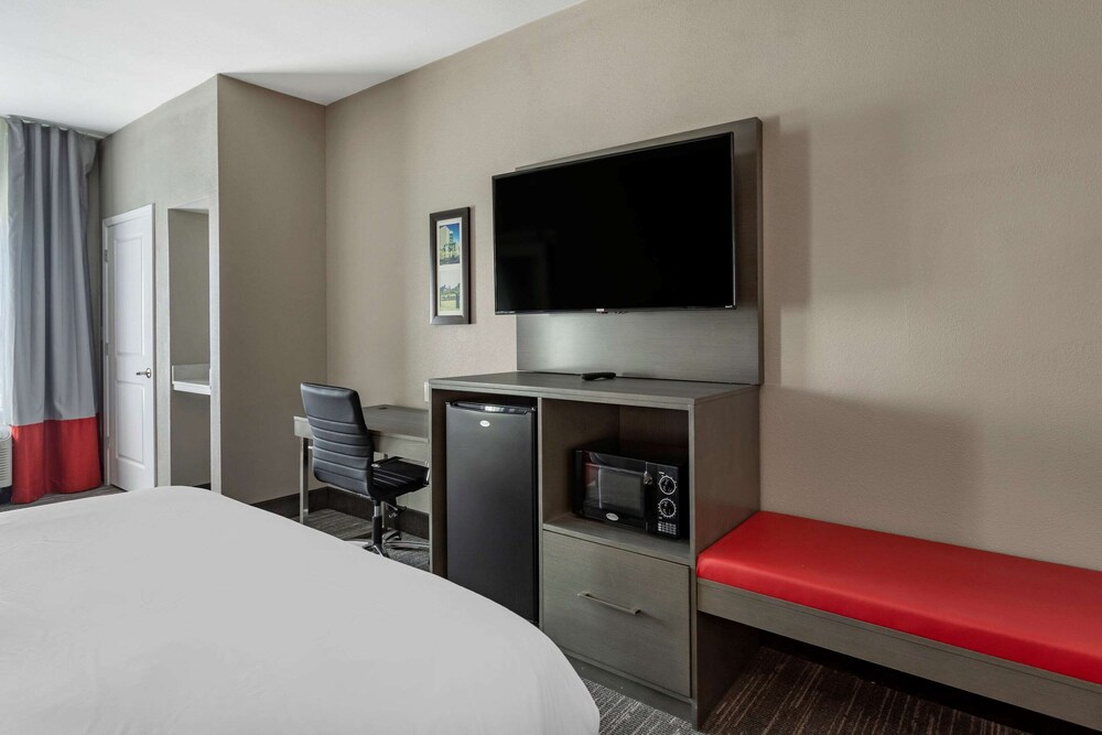 Comfort Inn & Suites Olive Branch Old Towne 19/39